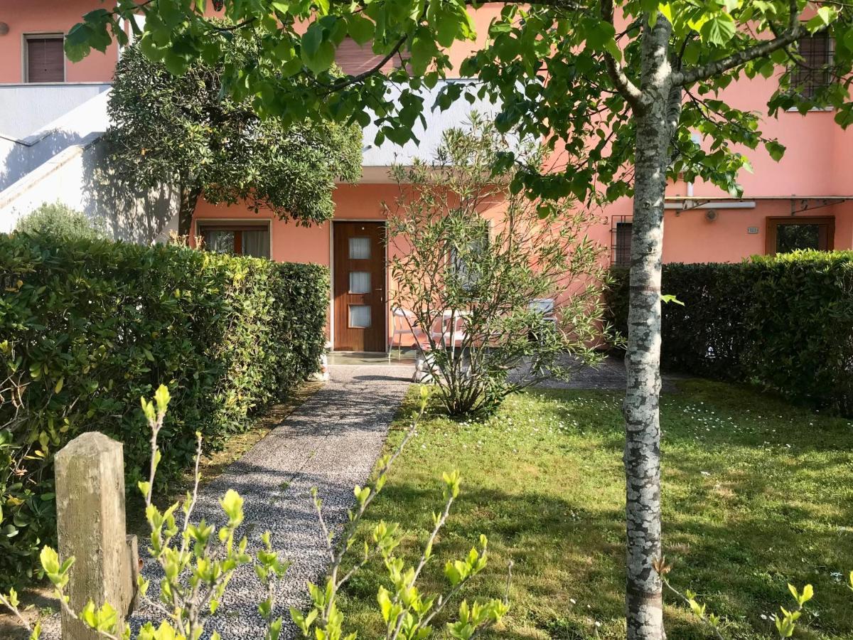 Villaggio Le Ginestre Bibione Extérieur photo