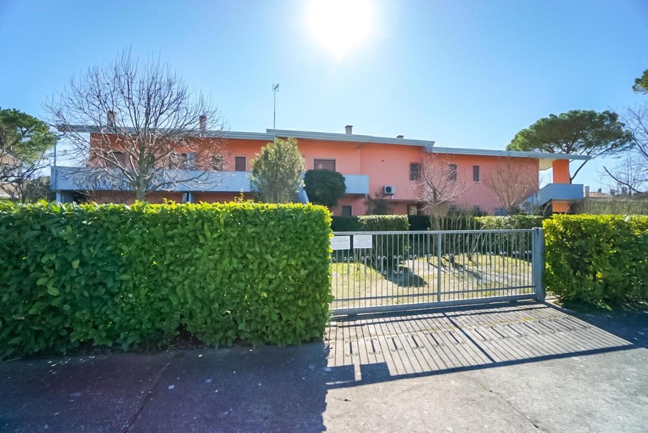 Villaggio Le Ginestre Bibione Extérieur photo